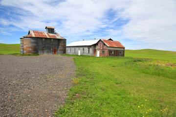 Obraz premium Old barns in the farm