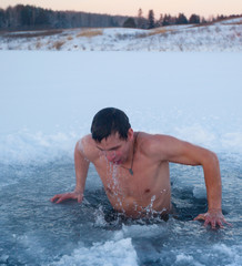 Ice hole © Dudarev Mikhail