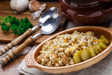 Barley porridge with pork