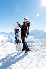 Fototapeta na wymiar girl with snowboard