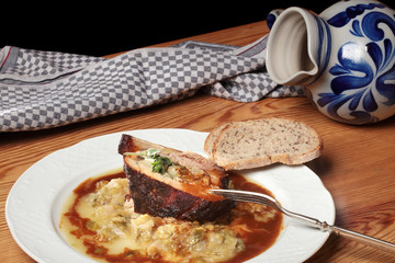 Dicke Rippe mit Wirsinggemüse