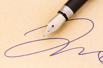 Unterschrift und Füllhalter