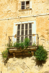 Fototapeta na wymiar Old spanish balcony