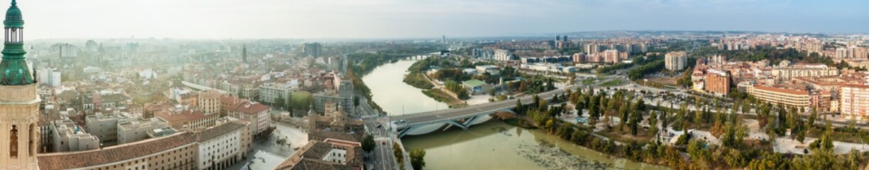 Fototapeta na wymiar Aerial view of Zaragoza