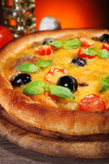 Pizza with cheese and vegetables