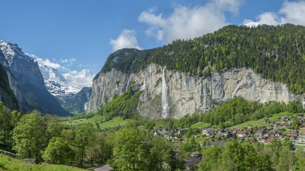Fototapeta na wymiar Panorama of Lauterbrunnen valley in the Bernese Alps, Switzerlan