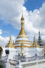 Fototapeta premium White Pagoda