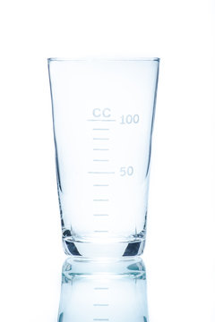 Temperature resistant conical beaker for measurements 100ml