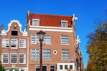 Fototapeta na wymiar Hausfassaden in Amsterdam