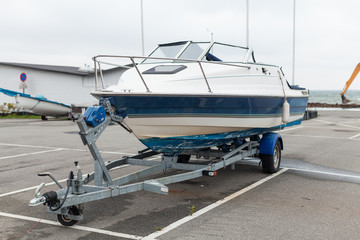 Broken Speed Boat on Trailer © tnymand