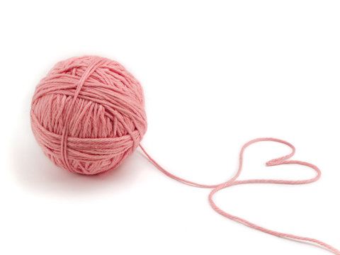 Ball of knitting yarn forming a heart