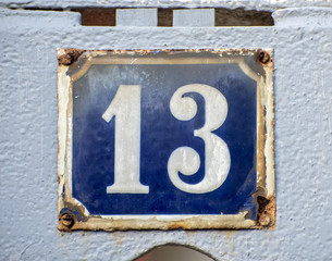 Hausnummer 13