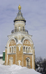 Fototapeta na wymiar Свечная башня Борисоглебовского монастыря