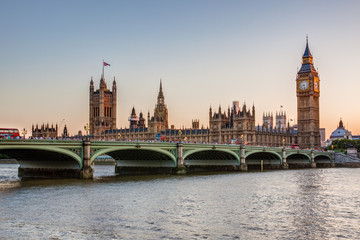 Fototapeta na wymiar Houses of Parliament and Big Ben at dusk, London