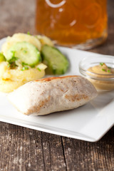 gegrillte Bayerische Wollwurst