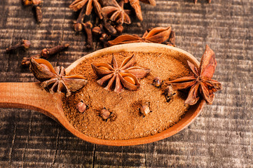 Spoon ground cinnamon