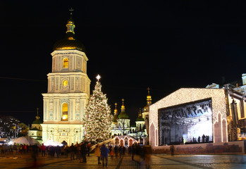 Fototapeta na wymiar Winter holidays on Sophia square in Kyiv