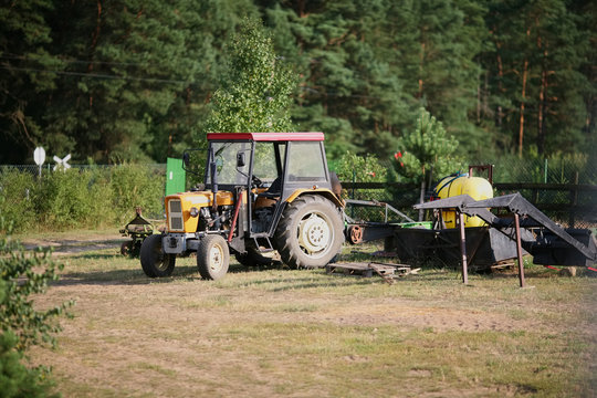Ciągnik C-330 Traktor Trzydziestka
