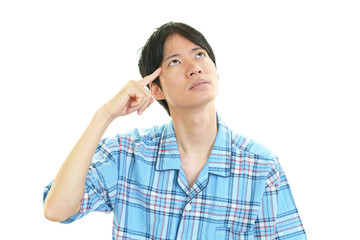 頭痛を訴える男性