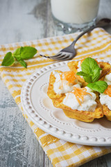 canape with cottage cheese