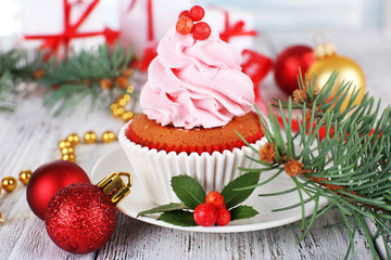Cup-cake with cream