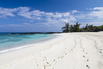 beautiful empty sand beach - romantic destination
