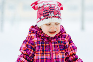 the girl walks in snow weather 10