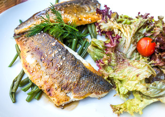 grilled salmon and tomato