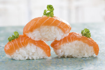  sushi saumon en gros plan