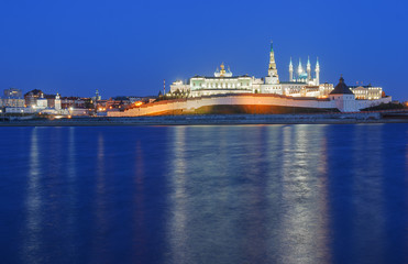 Fototapeta na wymiar Kazan Kremlin by the river in the evening twilight