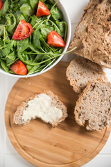 Frisches Vollkornbrot