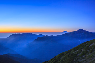 Obraz premium Dawn of Mt. Fuji and Mt. Kitadake