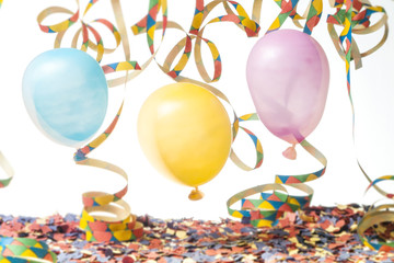 Faschings Party mit drei Luftballons