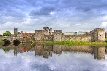 Obraz premium King John Castle in Limerick, Ireland