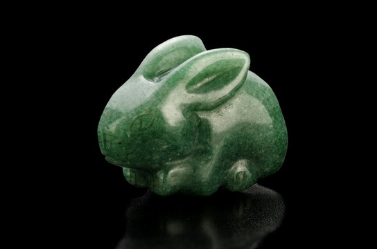 Carved green aventurine rabbit
