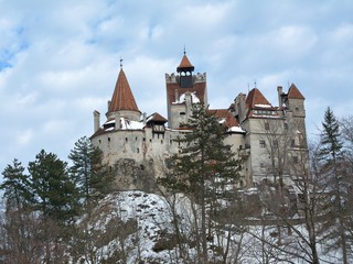 Fototapeta na wymiar Dracula's Bran Castle in winter
