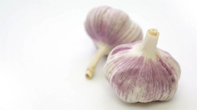 Garlic Bulbs Dolly White