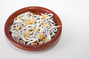 Bowl with imitation young eels cooked
