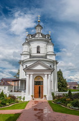 Fototapeta na wymiar Chernoostrovsky Monastery of St. Nicholas in Maloyaroslavets