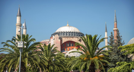 Fototapeta na wymiar Hagia Sophia mosque in Istanbul, Turkey