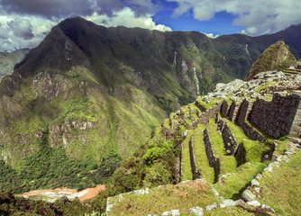 Inca city Machu Picchu (Peru) - 76075577