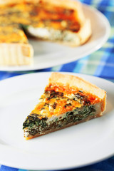 Quiche with spinach and rocotta cheese