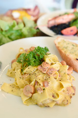 close up of fettuccine carbonara