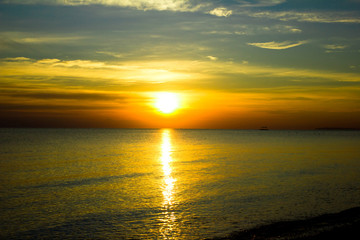 Obraz premium Heavens Gold Sunset