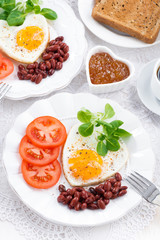 Breakfast Valentine's Day, vertical