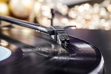 Turntable © jn9999