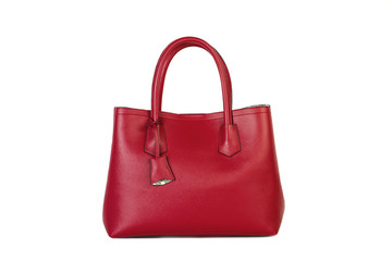 Bolso rojo de mujer sobre fondo blanco aislado. Vista de frente y de cerca. Copy space