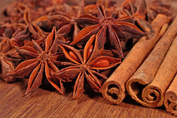 Star anise and cinnamon sticks