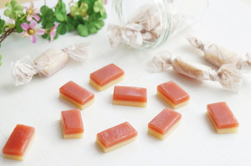 Caramel candy with strawberry flavor