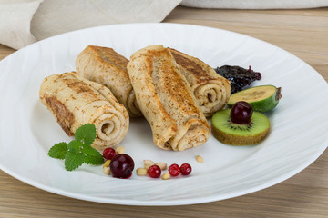 Pancakes with berries